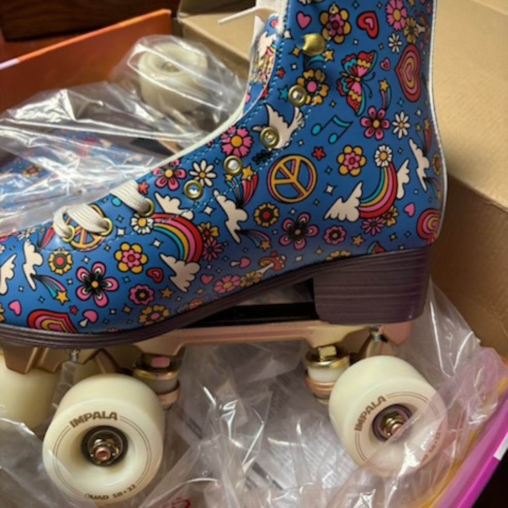 Roller Skates - women sz 8 NIB